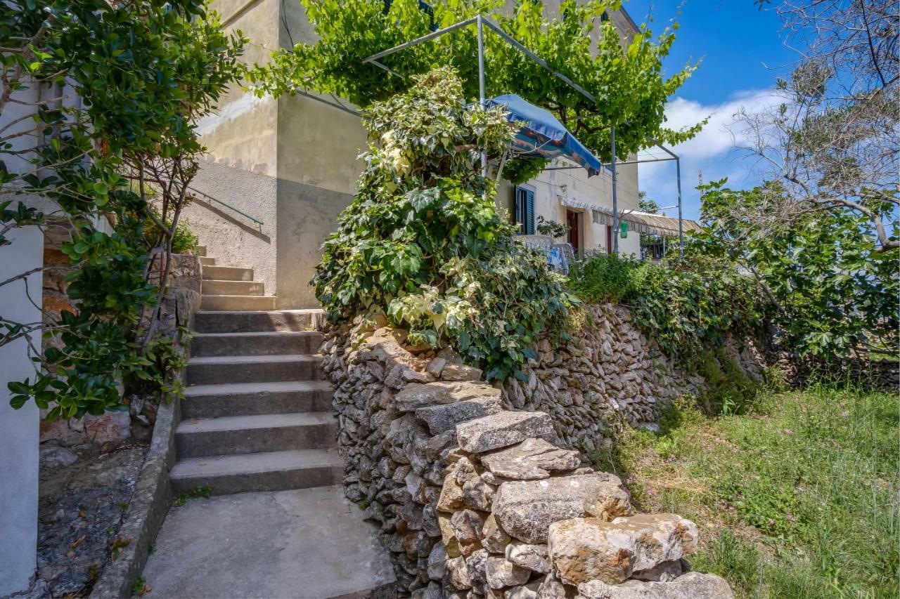 Apartments Валун Екстериор снимка