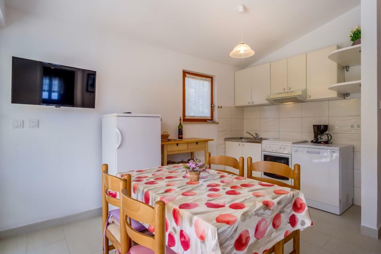 Apartments Валун Екстериор снимка