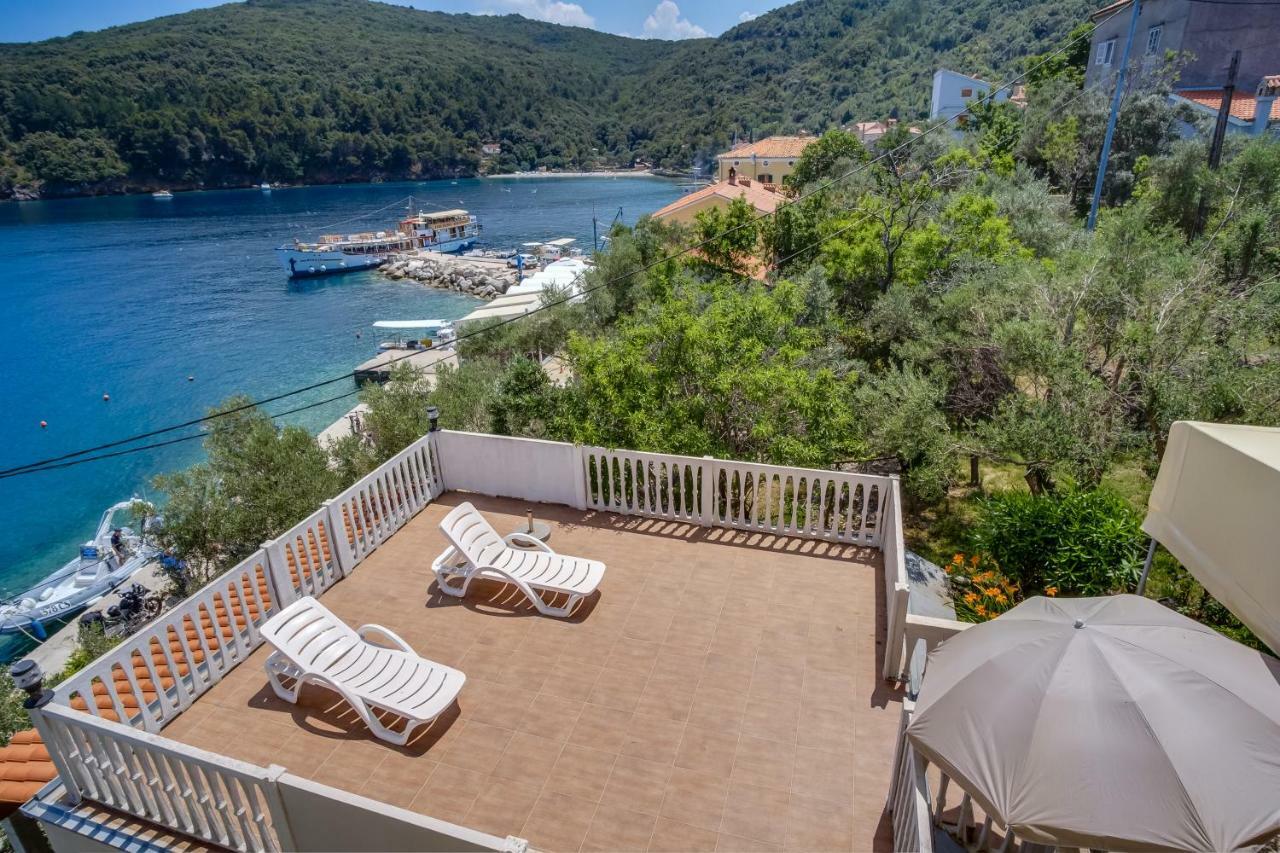 Apartments Валун Екстериор снимка