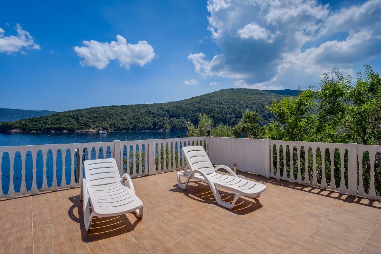 Apartments Валун Екстериор снимка
